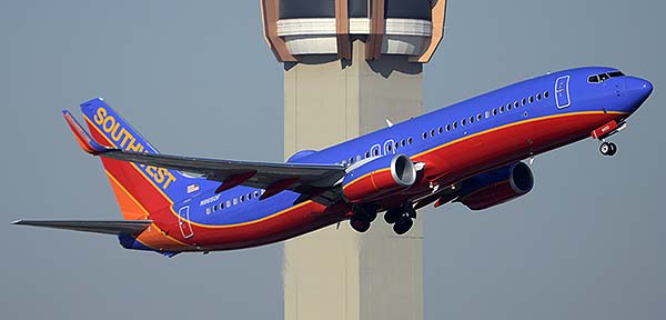 Southwest Boeing 737-5H4 N8650F, Phoenix Sky Harbor, December 22, 2014
